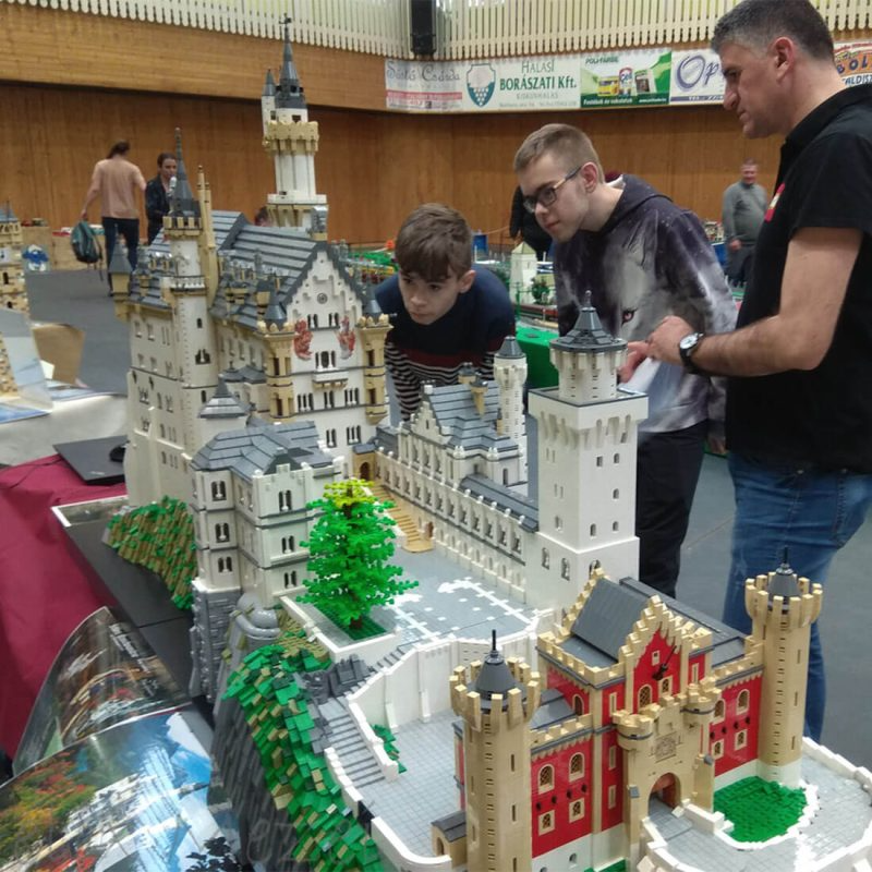 moc-123380-germany-neuschwanstei-2.png moc 123380 germany neuschwanstei 2 - WANGE Block